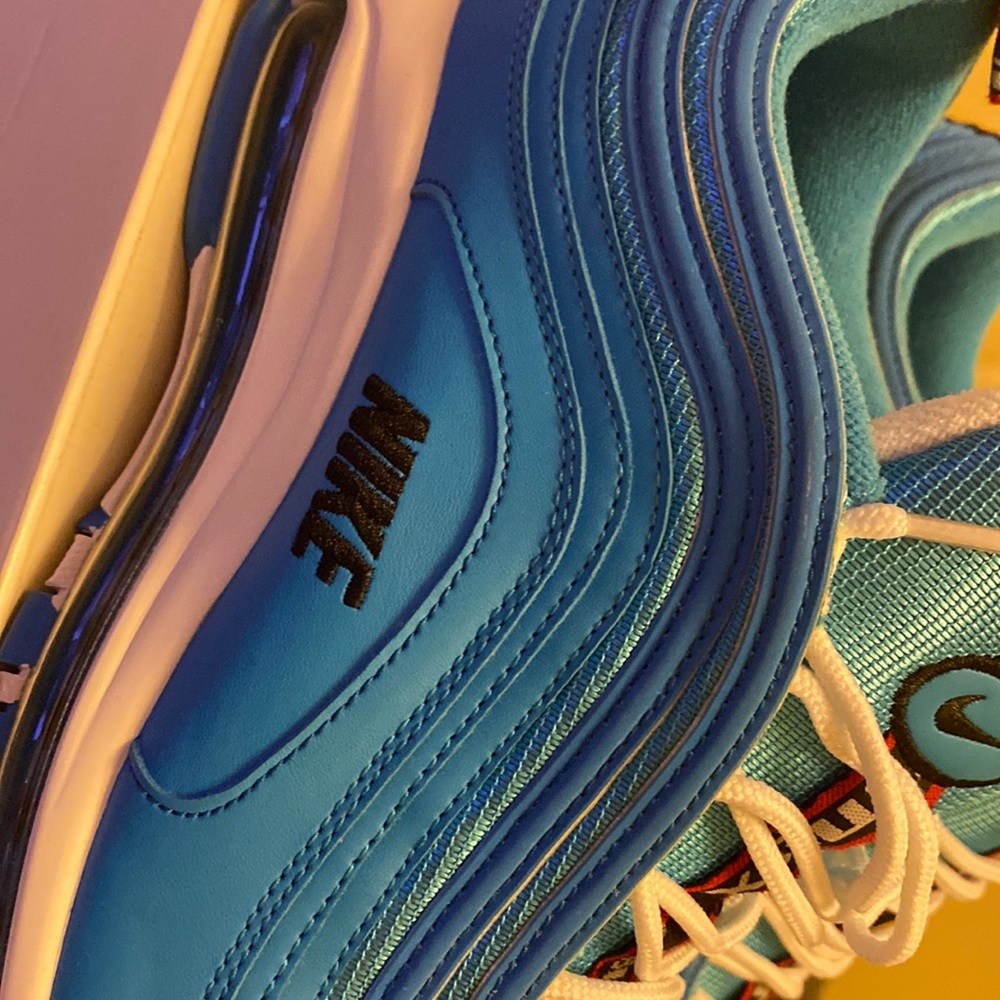 NIKE AIRMAX